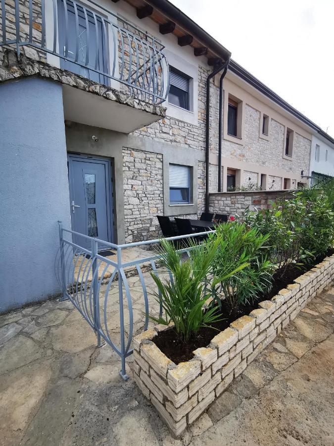 Meressa Paolia Apartments Novigrad Istria 外观 照片